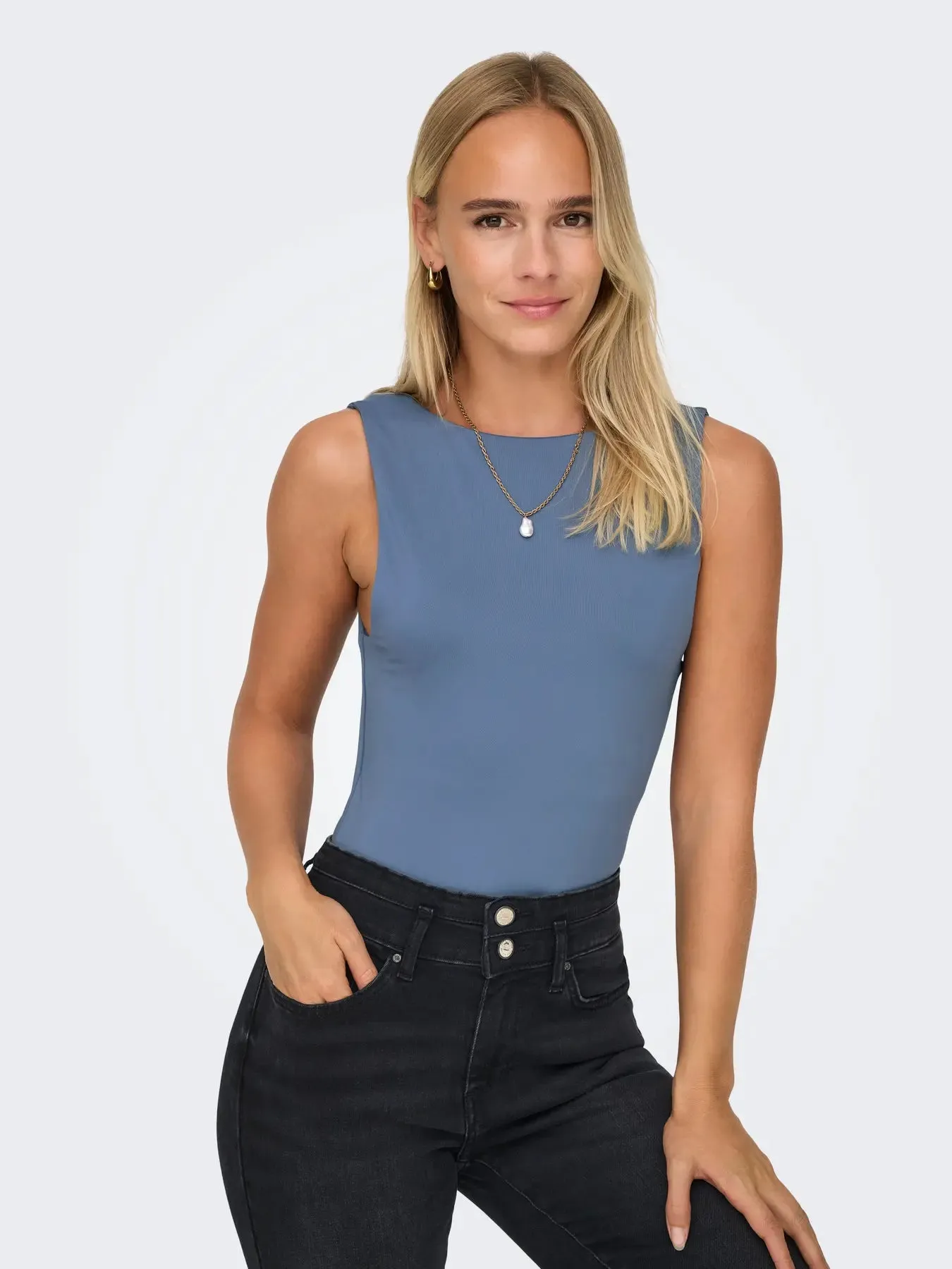 Lea 2-Way Top