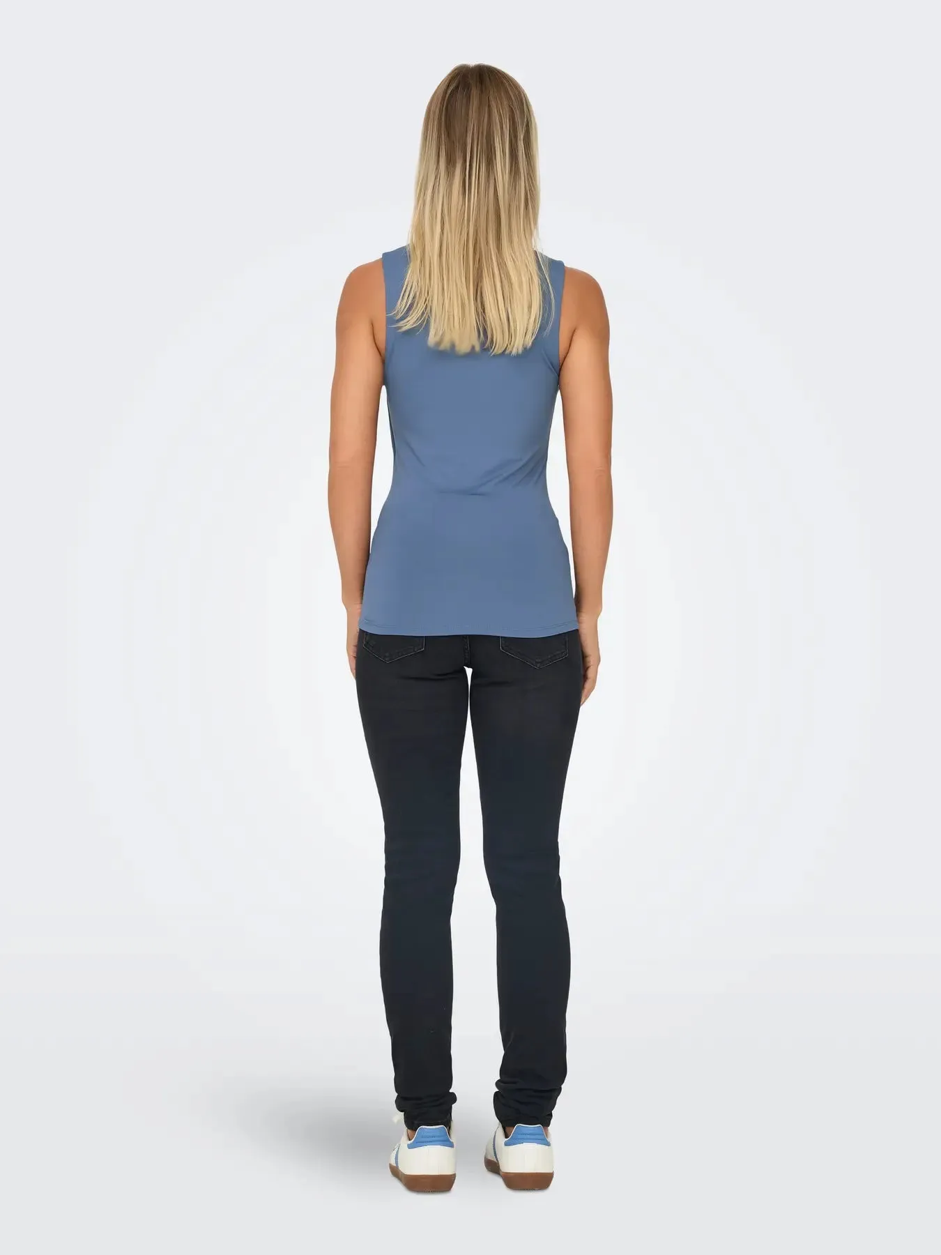 Lea 2-Way Top