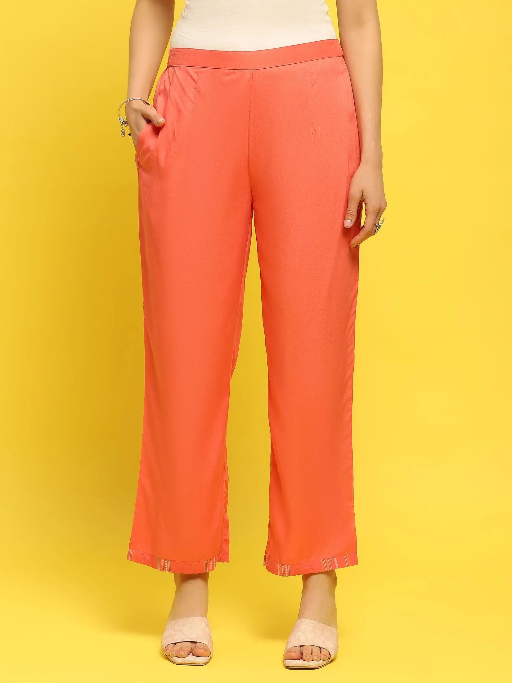 Women Cotton Peach Yarn Dyed Kurta With Comfort Pant